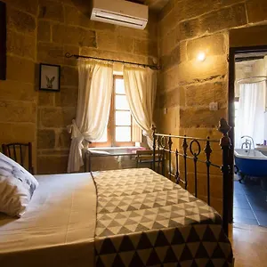 The Burrow Pensión Tarxien